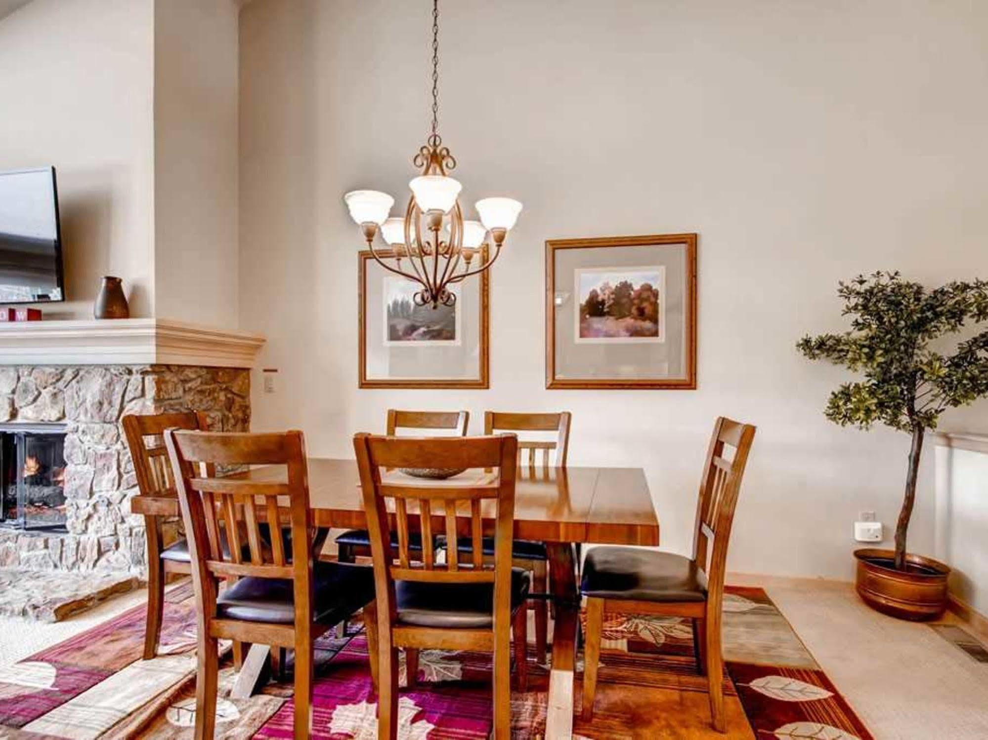 One Breckenridge Place Townhomes Ngoại thất bức ảnh